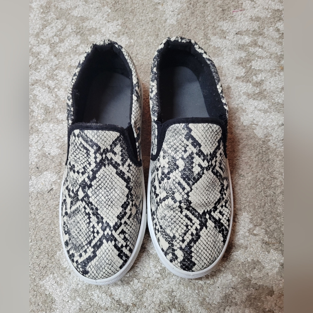 Vince Snake Print Flats in Black and Cream